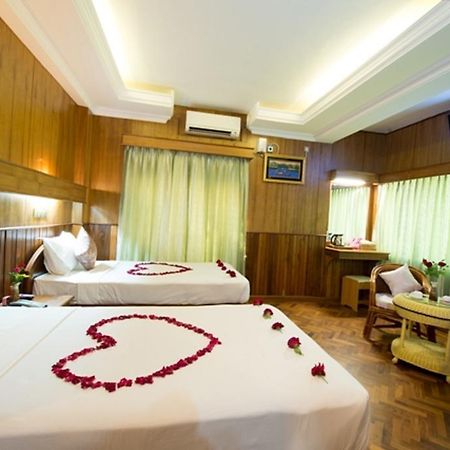 The Hotel Emperor Mandalay Exteriér fotografie